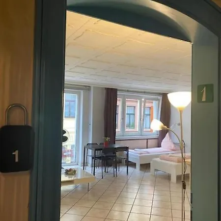 Appartamento Central 3 Bedroom Apartment, Friesenstr