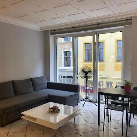 Central 3 Bedroom Apartment, Friesenstr * Colonia