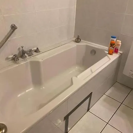 Central 3 Bedroom Apartment, Friesenstr Appartamento Colonia